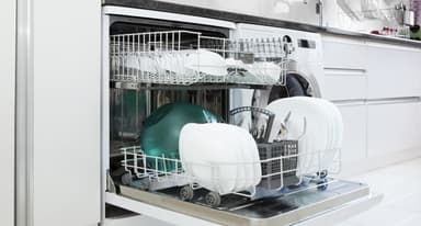 Voir nos services de Fuite au niveau du lave-linge ou lave-vaisselle