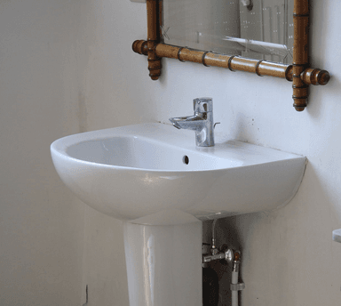 Voir nos services de Déboucher un lavabo, évier