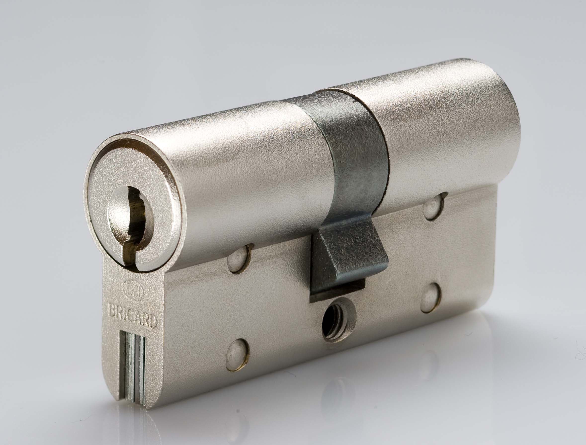 Remplacer / installer un cylindre de serrure