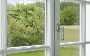 Voir nos services de Remplacer / installer une fenêtre