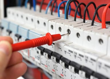 Voir nos services de Recherche de panne électrique