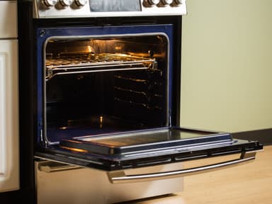 Voir nos services de Remplacer / installer un(e) four / cuisinière