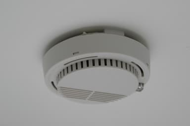 Voir nos services de Réparer / remplacer un détecteur de fumée