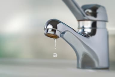 Voir nos services de Réparer la pression d'eau dans un ou plusieurs robinet(s)