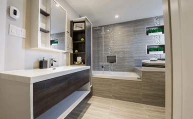 Voir nos services de Rénovation Salle de Bains / WC